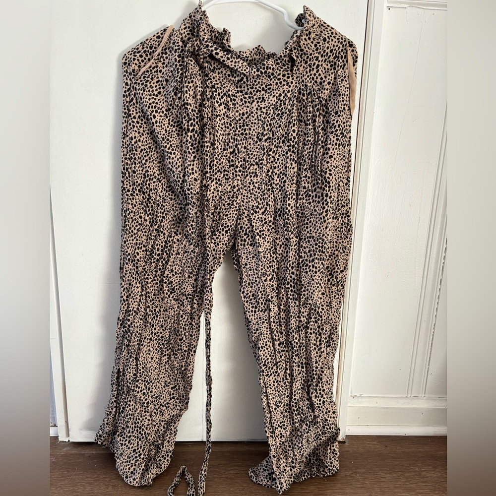 AE flowy pants